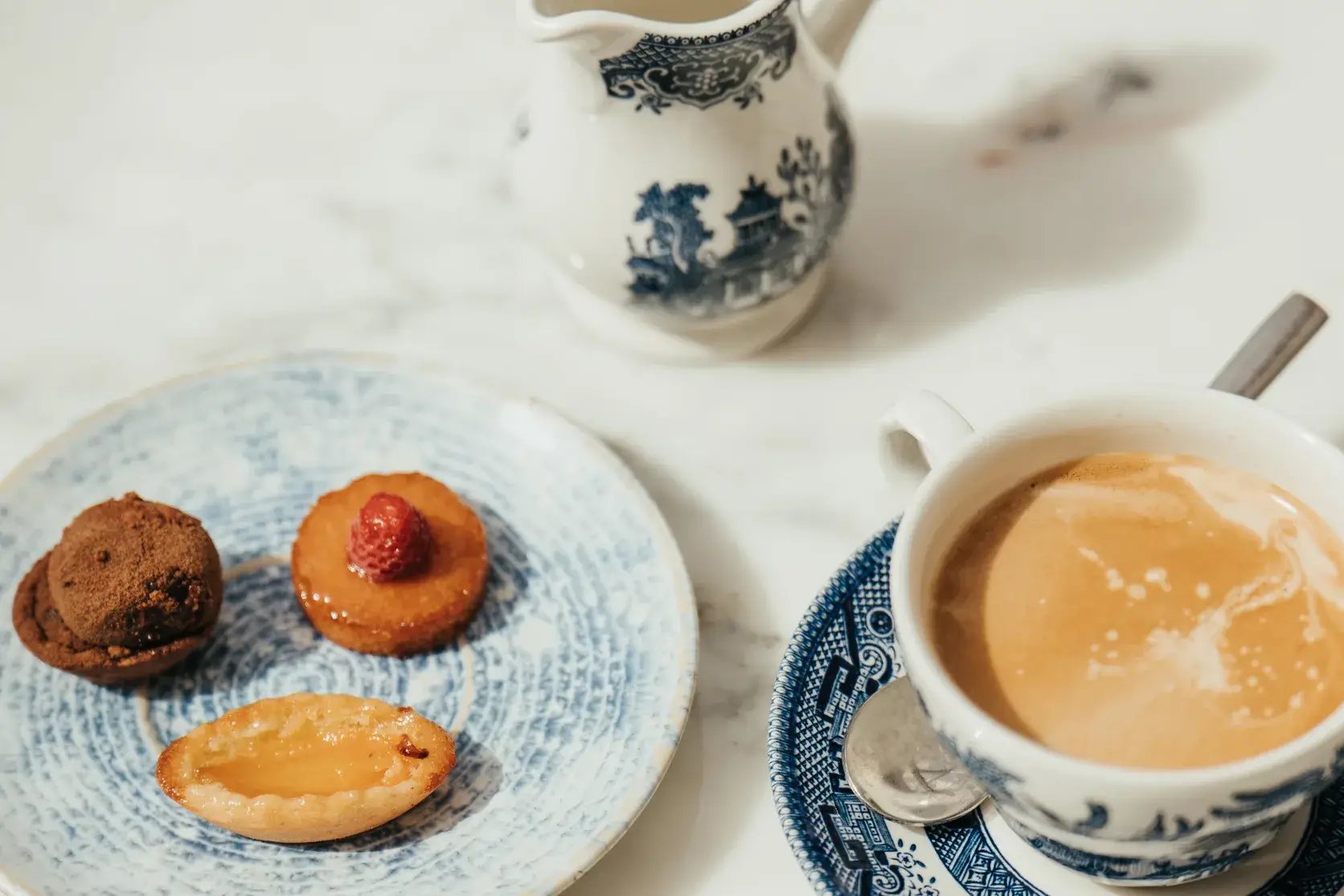 Lounge – Tea Time 1
